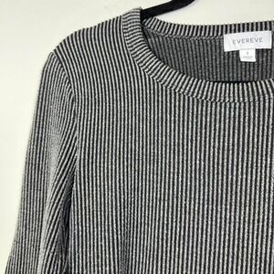Evereve Ribbed Long Sleeve Knit Top Gray Black Fitted Lightweight Small